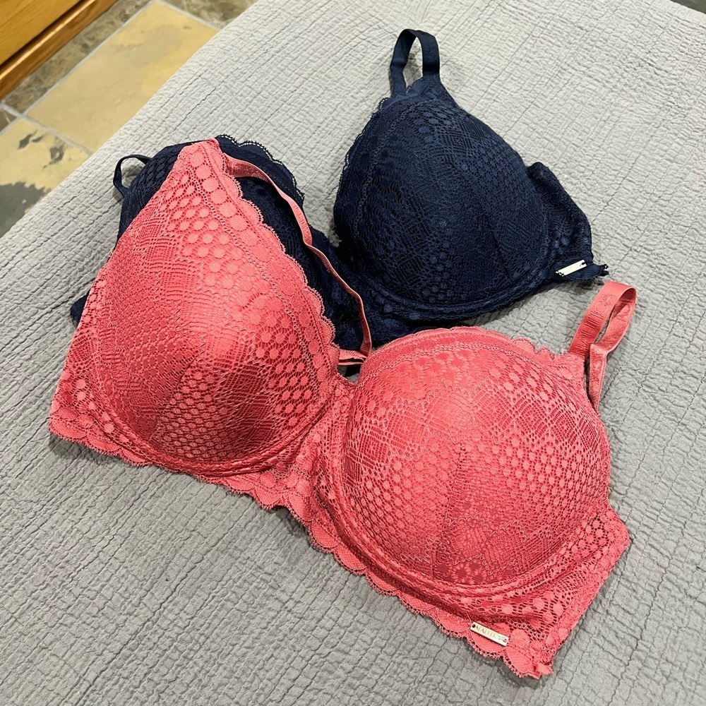 2 Nautica women’s lace bras 40DD